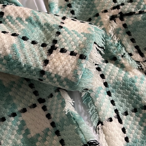 Blue and white coat - Picture 3 of 5